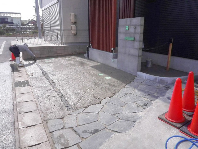 土間コンクリート打設状況